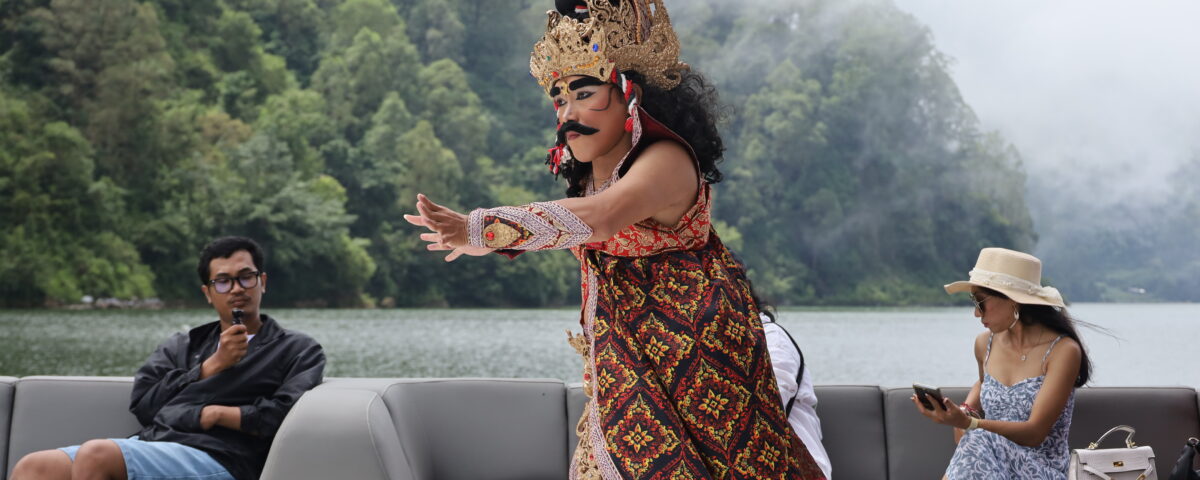 the tale of balingkang, royal songan cruise
