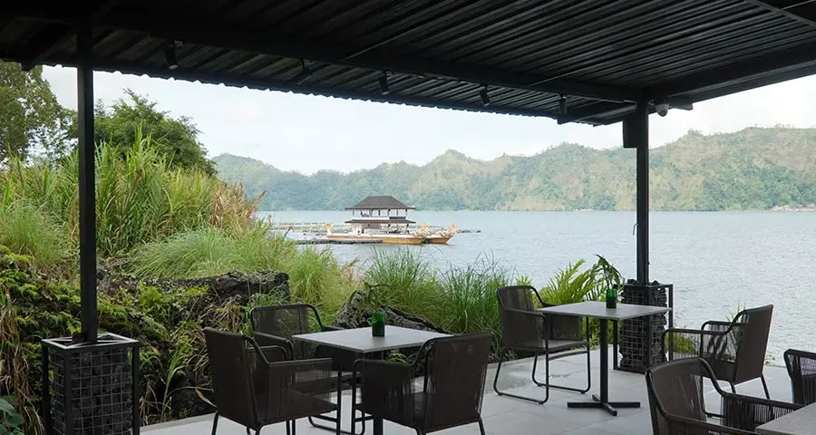 private boat charter bali, private charter boat, private charter boat in kintamani, private boat in batur, royal songan cruise, boat experience on lake batur, private boat charter in lake batur, boat charter in lake batur,